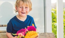 国外吃瓜小朋友,国外小朋友的趣味生活