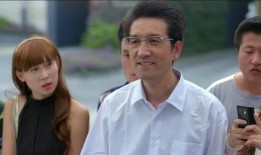 商场吃瓜帅哥,吃瓜帅哥的时尚魅力