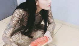 夏可可吃瓜,夏可可的瓜田奇遇记